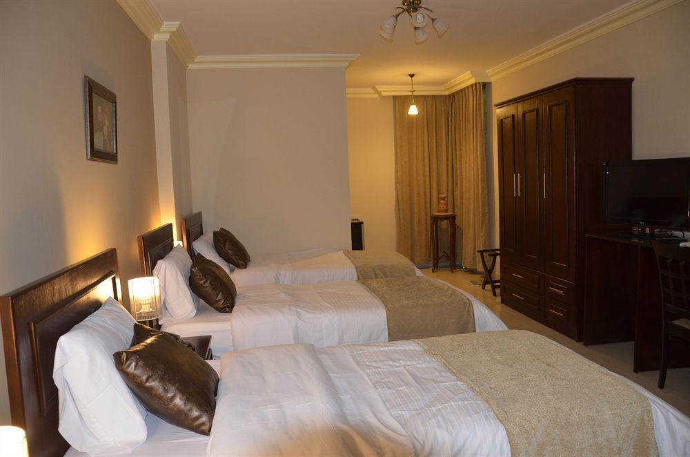 Saint John Hotel Madaba Bagian luar foto