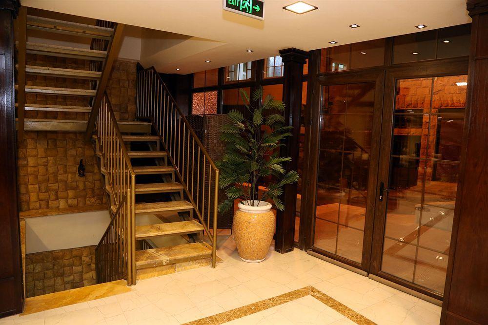 Saint John Hotel Madaba Bagian luar foto
