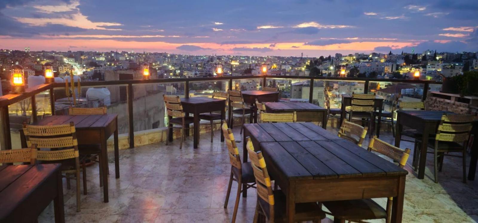 Saint John Hotel Madaba Bagian luar foto