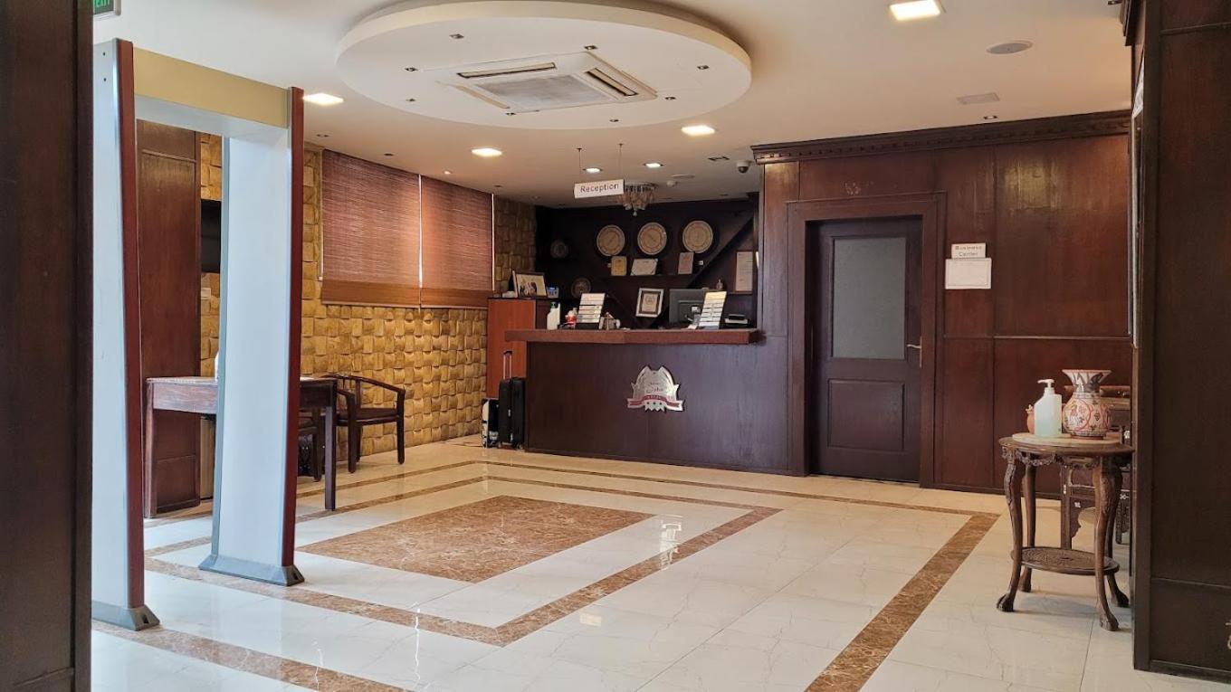 Saint John Hotel Madaba Bagian luar foto