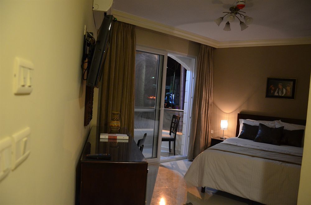 Saint John Hotel Madaba Bagian luar foto