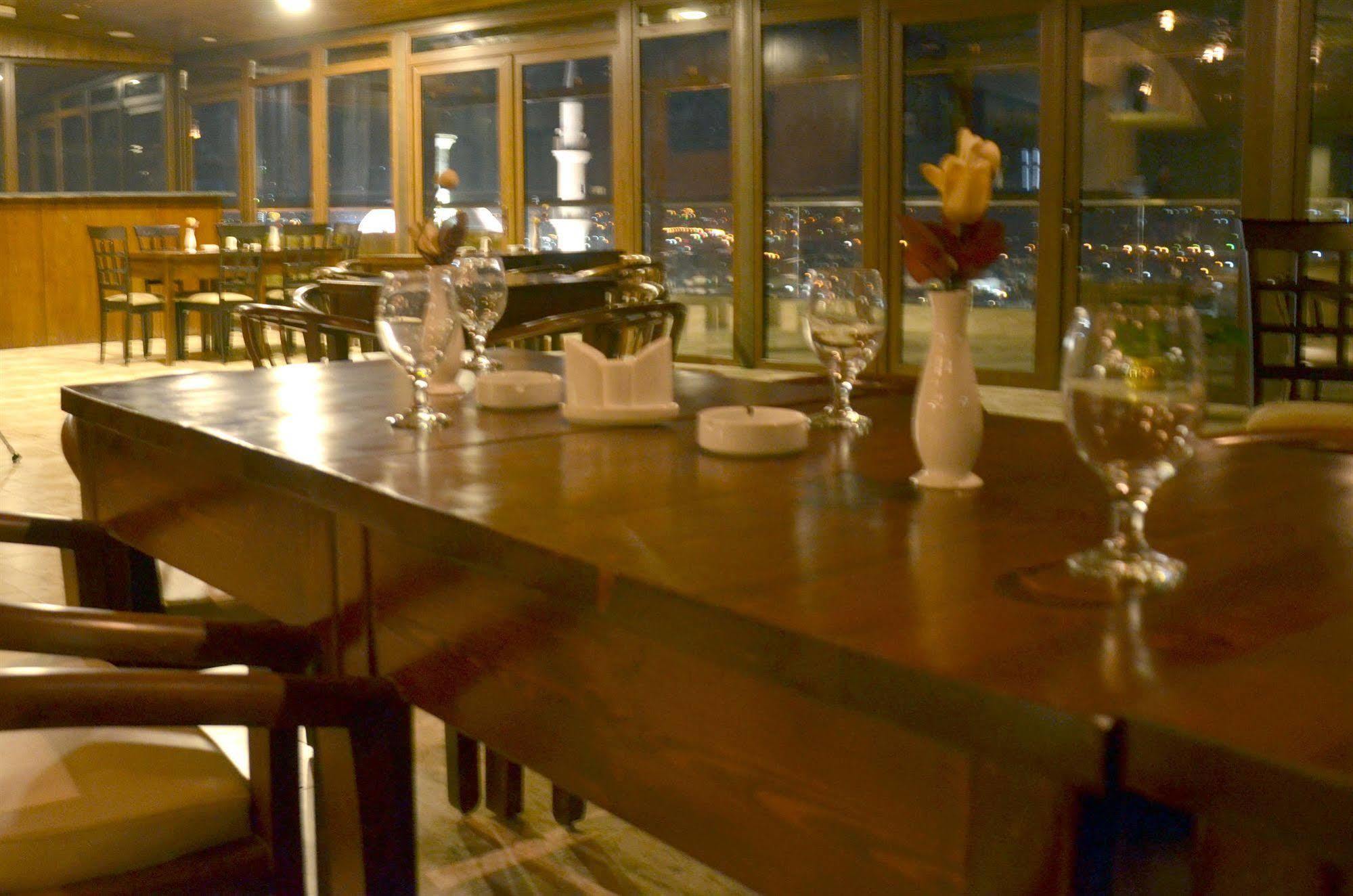 Saint John Hotel Madaba Bagian luar foto
