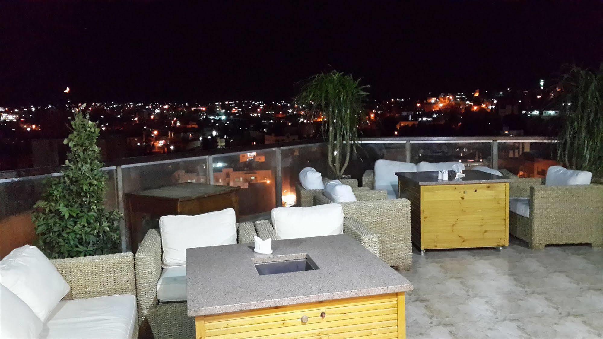 Saint John Hotel Madaba Bagian luar foto